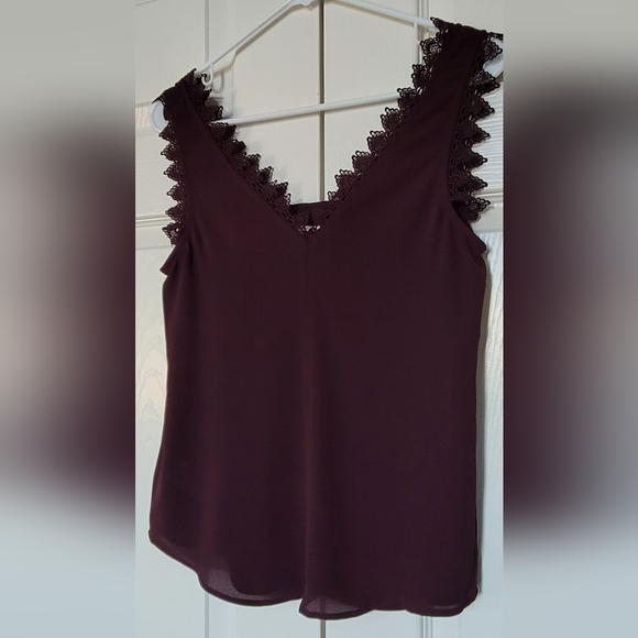NWOT Express Plum Scalloped Lace V-Neck Cami - Picture 1 of 12